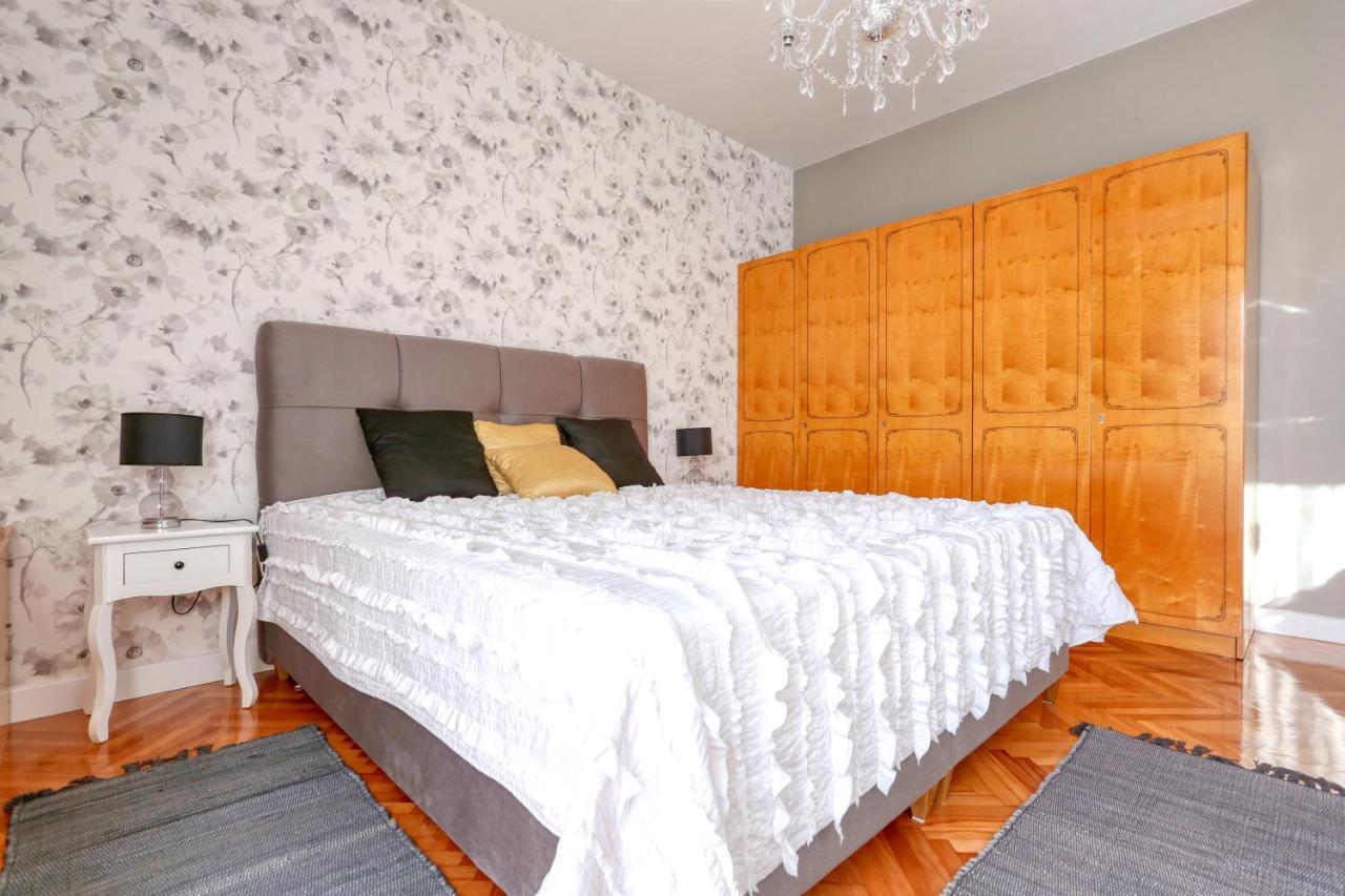 Hacienda Mia With Pool,bbq,free Parking